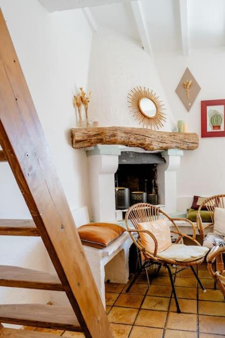Chambre Atypique Dans Cafe Healthy Saint-Paul-de-Vence Exterior photo
