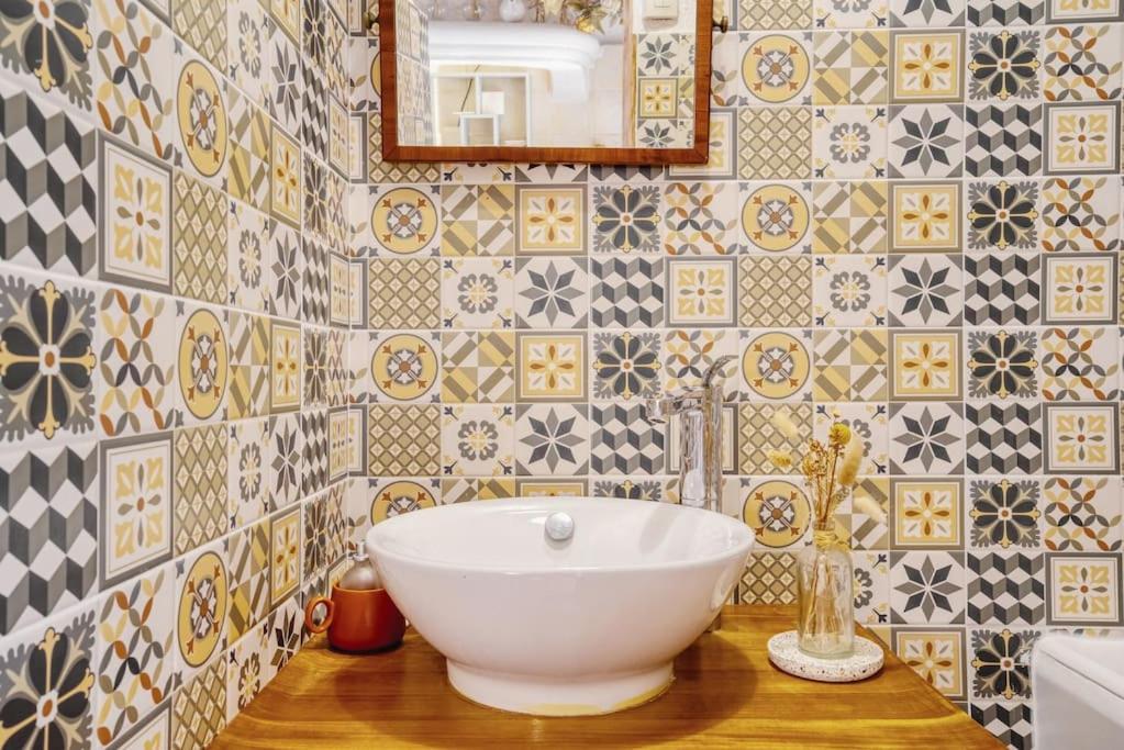 Chambre Atypique Dans Cafe Healthy Saint-Paul-de-Vence Exterior photo